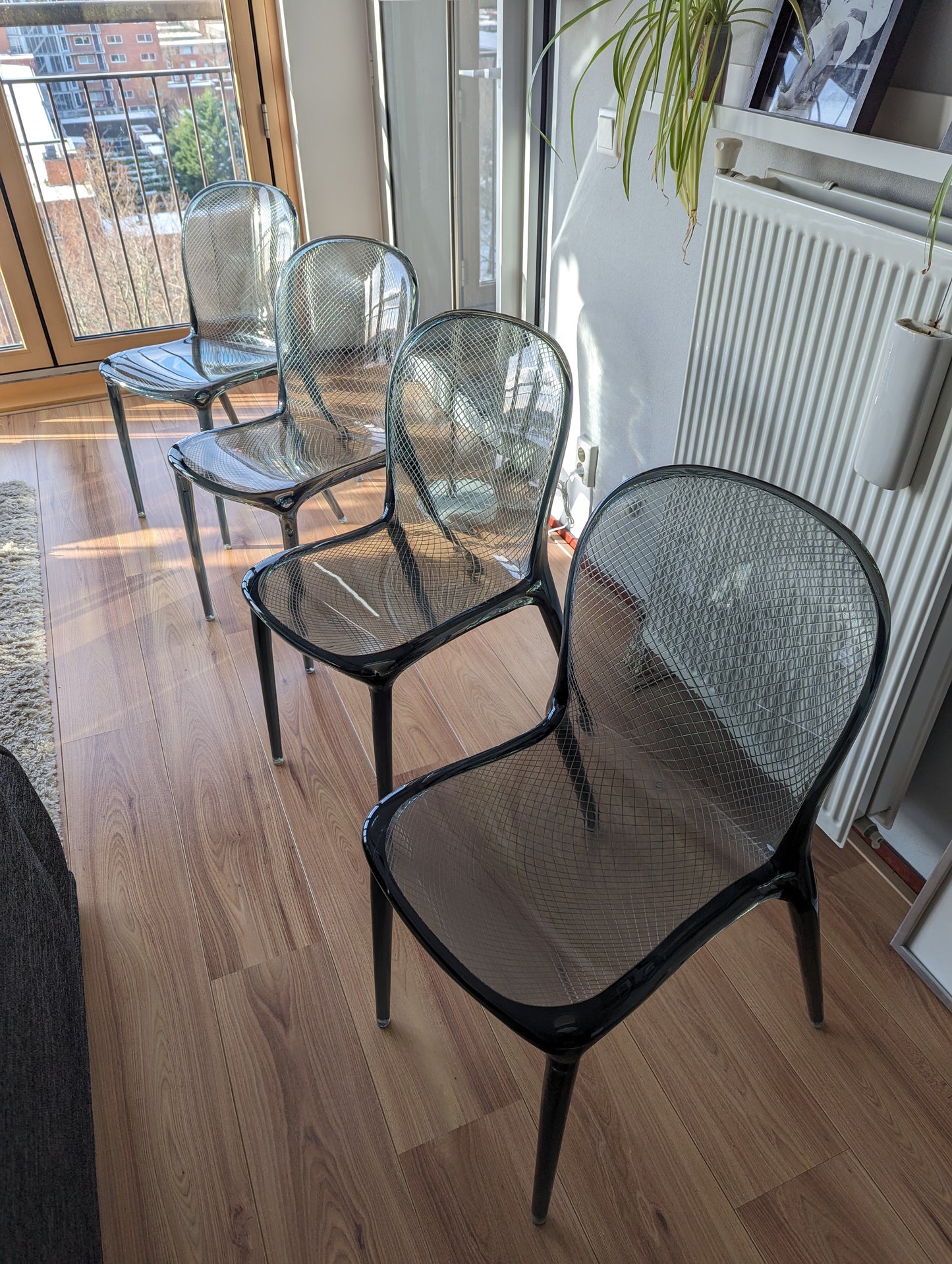 Kartell “Thalya” Chairs (Set of 4) – Patrick Jouin (2007)