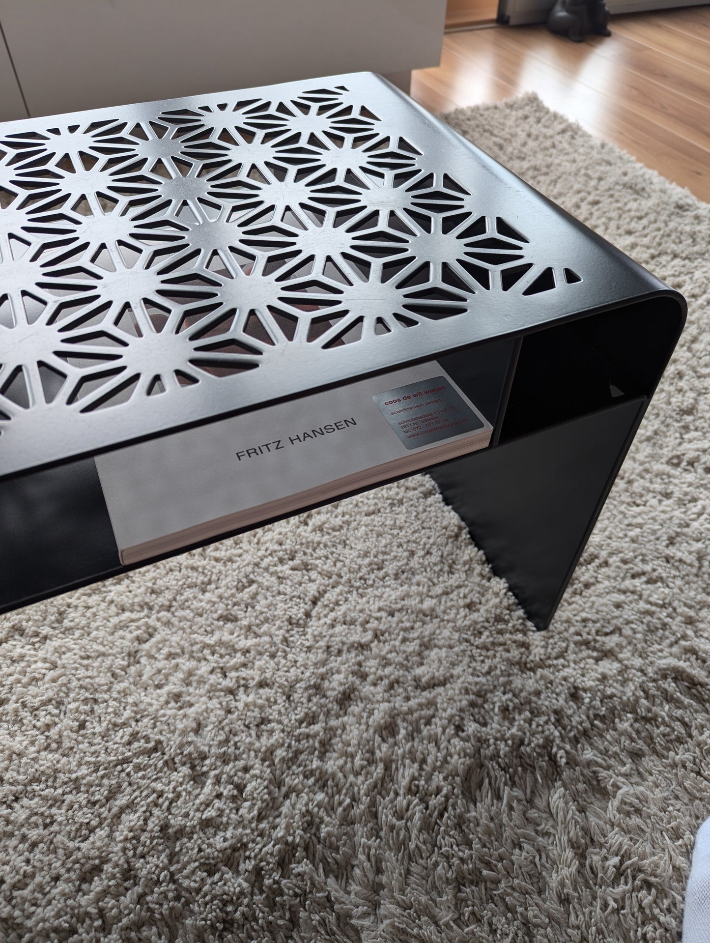 Design on Stock “Koyo” Bijzettafels (Set van 2) – Edward van Vliet (2006)
