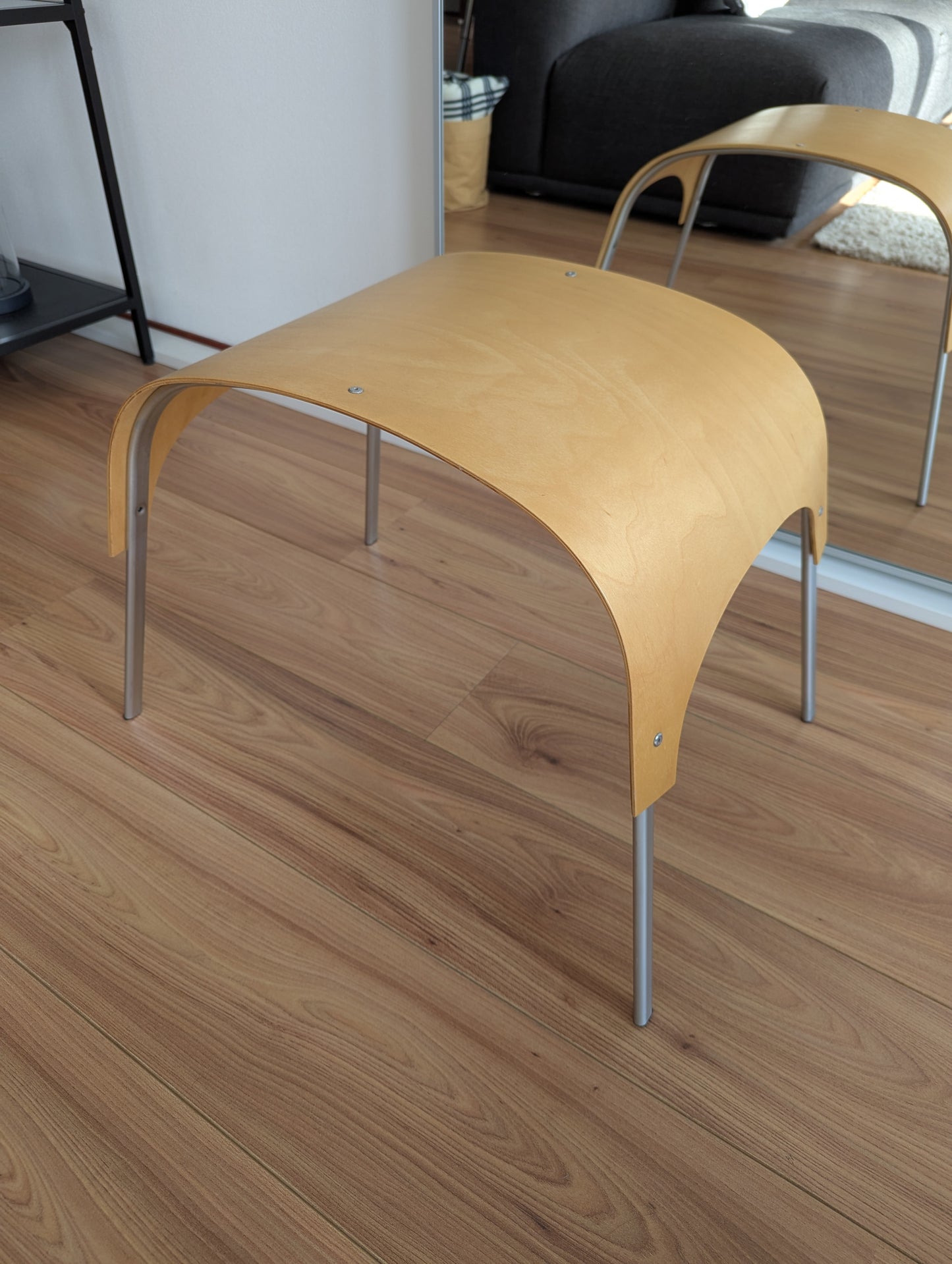 Artek “Pochino” Footstool – Hanspeter Weidmann (2000)